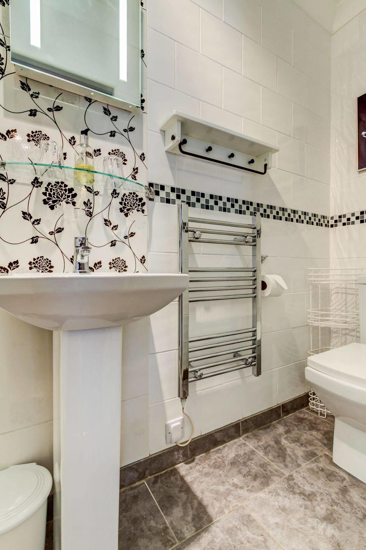 Cambridge House (Adults Only) Hotel Уиндермер Екстериор снимка